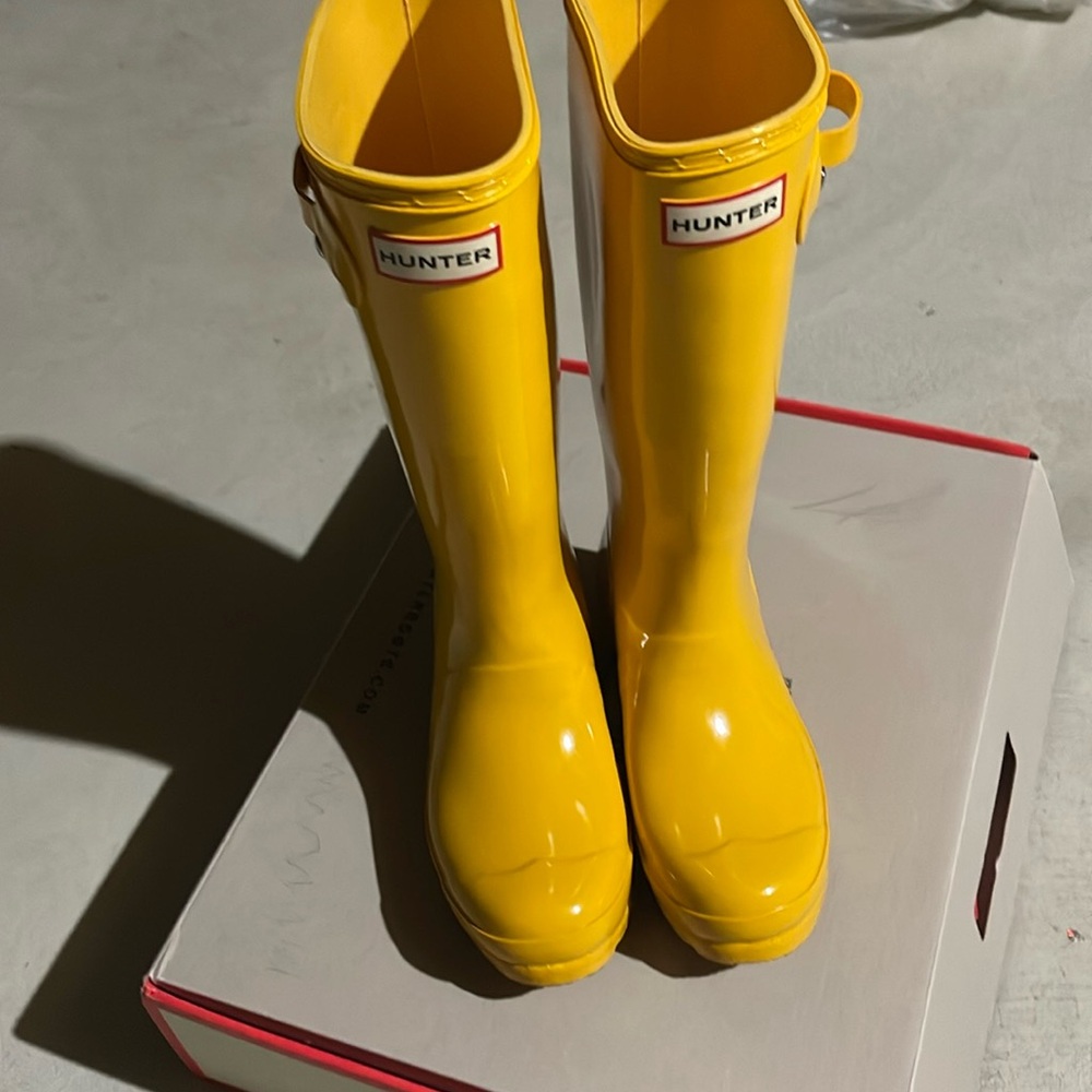 Hunter original kids gloss yellow boots